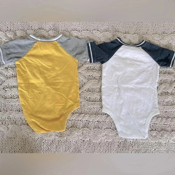 6-9 months Geranimals button onesie set - Picture 2 of 4